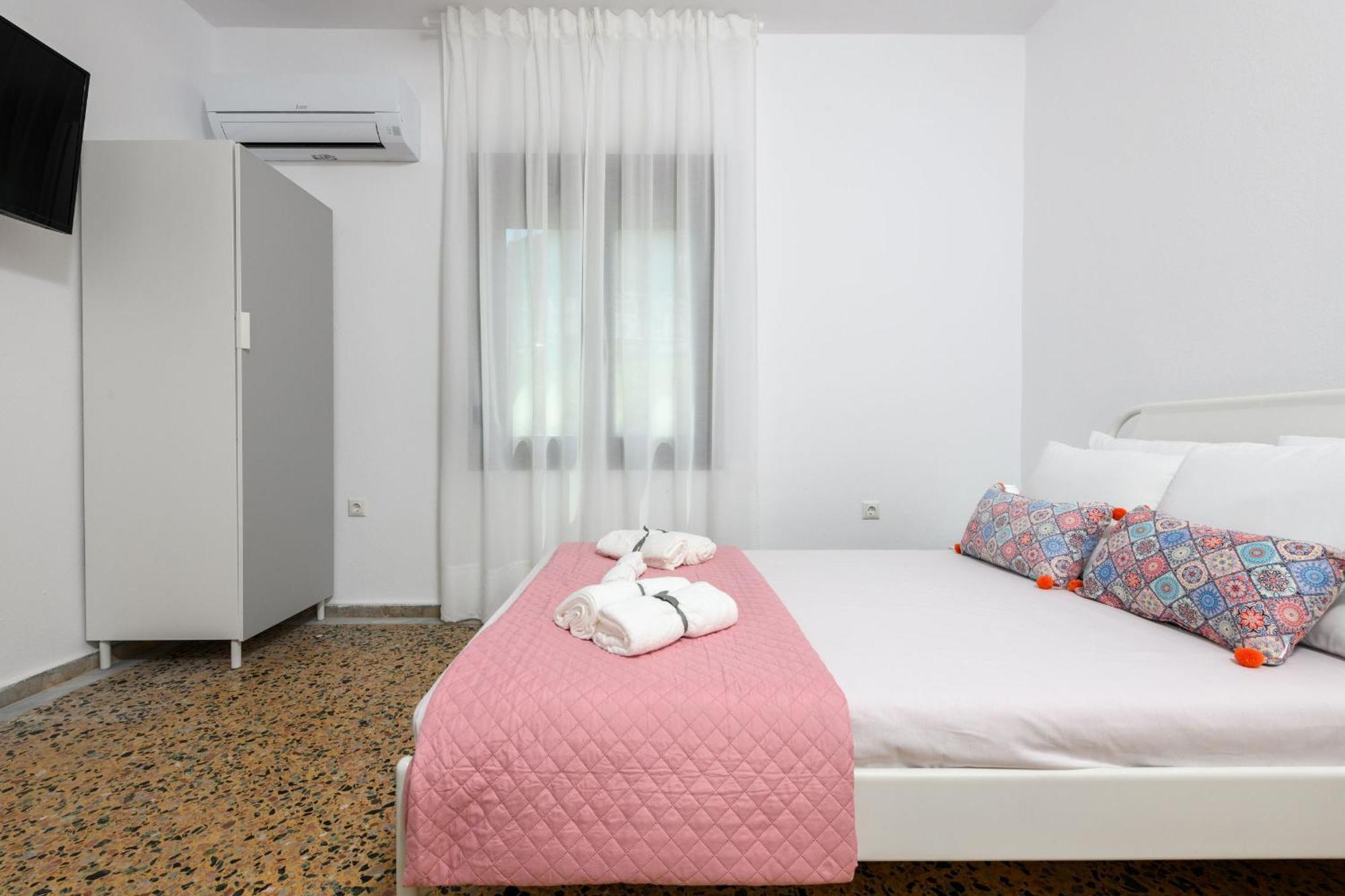 Whitegold Apartments Panagia Panagia  Exteriör bild