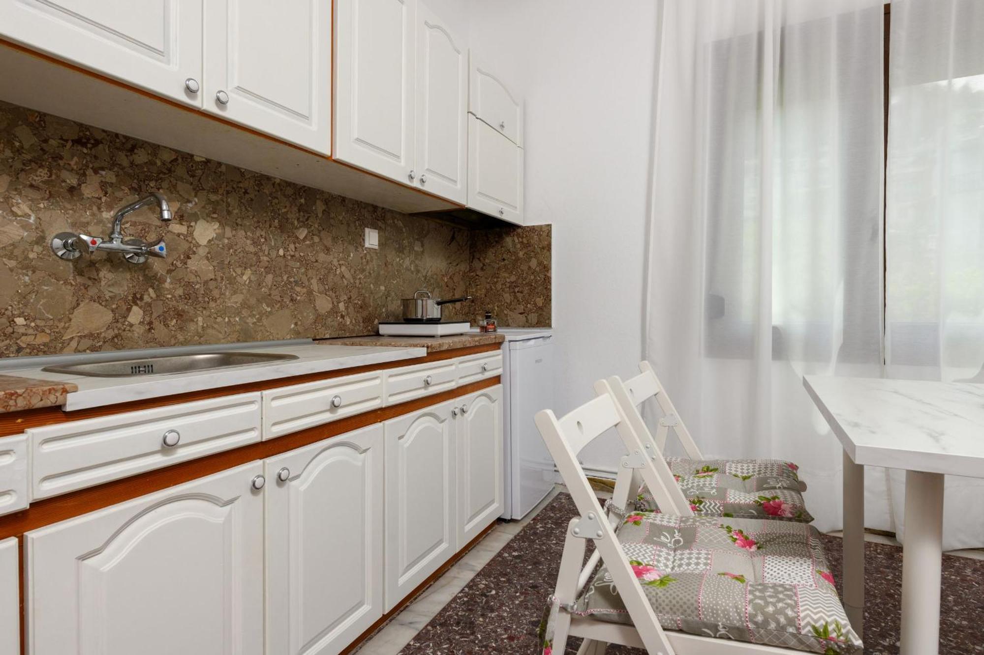 Whitegold Apartments Panagia Panagia  Rum bild